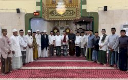 Tarawih Perdana Ramadan, Bupati dan Wabup Takalar Ajak Warga Perkuat Silaturahmi dan Ibadah