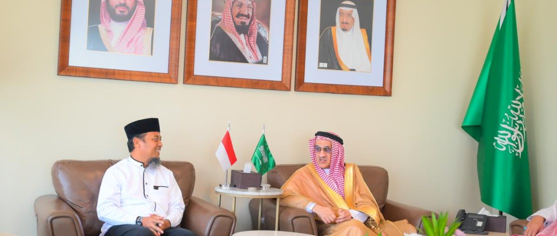 Gubernur Sulsel Andi Sudirman Sulaiman melakukan pertemuan silaturahmi dengan Duta Besar Arab Saudi untuk Indonesia, Faisal Abdullah Al Amoudi, di Jakarta, Rabu, 11 Maret 2026.

