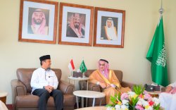 Silaturahmi dengan Duta Besar Arab Saudi untuk Indonesia, Gubernur Sulsel Desak Hentikan Perang
