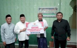 Safari Ramadan di Cikoang, Bupati Takalar Salurkan Bantuan untuk Warga dan UMKM