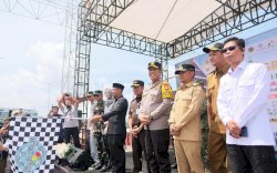 Gubernur Sulsel Bersama Bupati Bantaeng Lepas Peserta Mudik Gratis di CPI Makassar