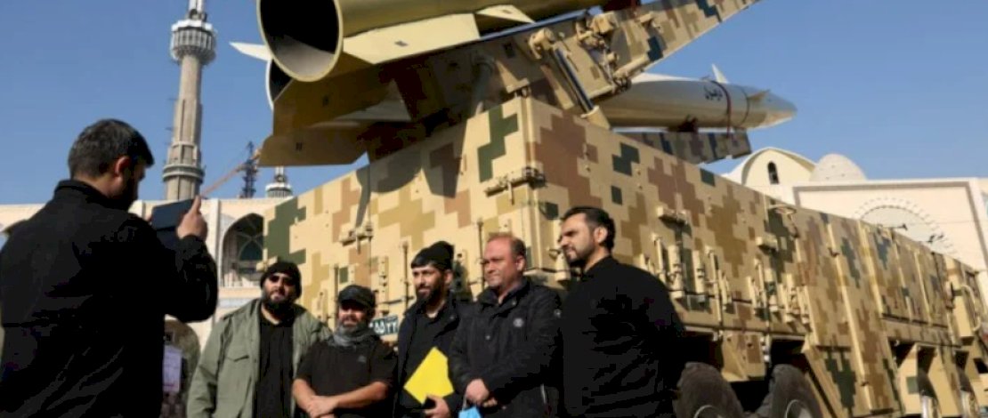 Iran luncurkan rudal balistik pangkalan AS dan Inggrid di Diego Garcia. Foto/X
