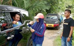 Tak Ingin Diistimewakan, Bupati Luwu Utara Bayar Karcis Retribusi saat Tinjau Objek Wisata 