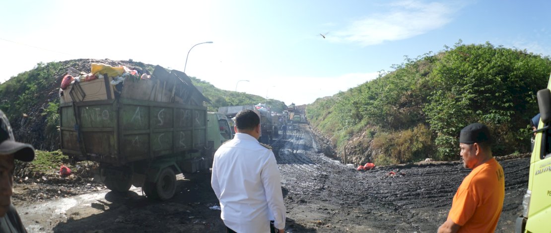 Wali Kota Munafri Arifuddin alias Appi meninjau langsung  kawasan TPA Antang, Kecamatan Manggala.