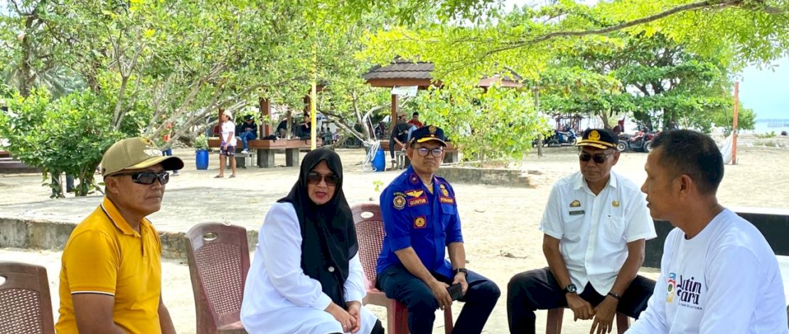 Wakil Bupati Luwu Timur, Puspawati Husler, melakukan kunjungan ke objek wisata di wilayah Kabupaten Luwu Timur dalam rangka memastikan keamanan dan kenyamanan pengunjung selama libur Lebaran.