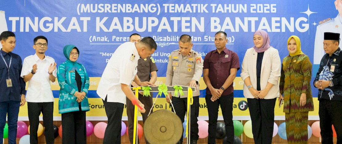 Bupati Bantaeng, M. Fathul Fauzy Nurdin, membuka secara resmi Musyawarah Perencanaan Pembangunan (Musrenbang) Tematik Tahun 2026 Tingkat Kabupaten Bantaeng, yang berlangsung di Gedung Balai Kartini, Rabu, 1 April 2026.
