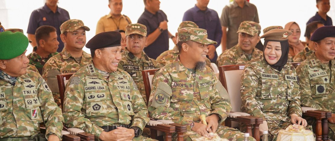 Bupati Bantaeng, Muh. Fathul Fauzy Nurdin, menghadiri Upacara Pembukaan Latihan Dasar Militer (Latsamil) Komponen Cadangan (Komcad) Aparatur Sipil Negara (ASN) dan Kepala Desa Provinsi Sulawesi Selatan Tahun 2026.