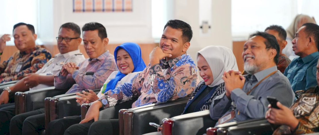 Bupati Bantaeng, M. Fathul Fauzy Nurdin menghadiri Penyerahan Opini Ombudsman RI, Penilaian MalAdministrasi Pelayanan Publik Tahun 2025, yang diselenggarakan di Aula BPK RI Perwakilan Provinsi Sulawesi Selatan, Jl. AP. Pettarani, Makassar, Kamis, 12 Maret 2026.
