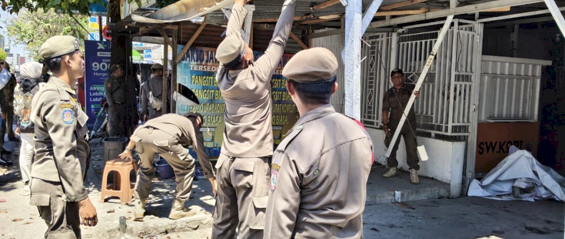 27 Lapak PKL di Tiga Kelurahan Tallo Direlokasi, Bertahun-tahun Gunakan Fasum dan Drainase