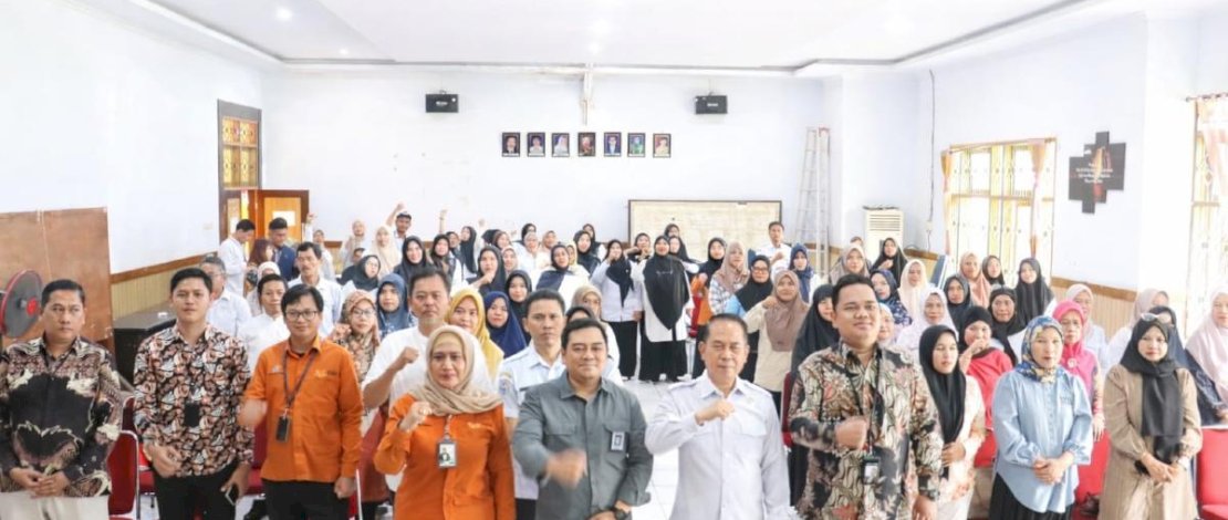 Luwu Utara Bekali Perempuan UMKM Literasi Keuangan, BRI Salurkan KUR Secara Simbolis