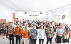 Luwu Utara Bekali Perempuan UMKM Literasi Keuangan, BRI Salurkan KUR Secara Simbolis