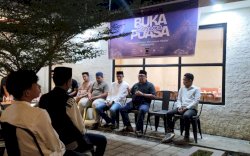Buka Puasa Bareng Mahasiswa, Daeng Manye: Kekompakan Akan Lahirkan Kemajuan untuk Takalar