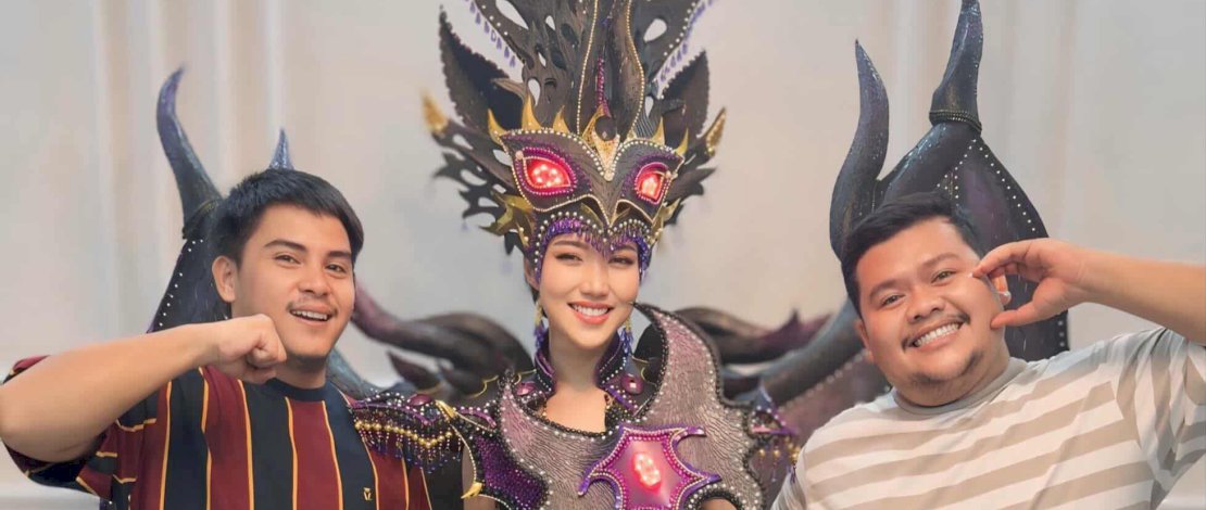 Nanda Aprianty Arief akan membawa The Queen of Kalong sebagai kostum nasional Sulsel di ajang Puteri Indonesia 2026.