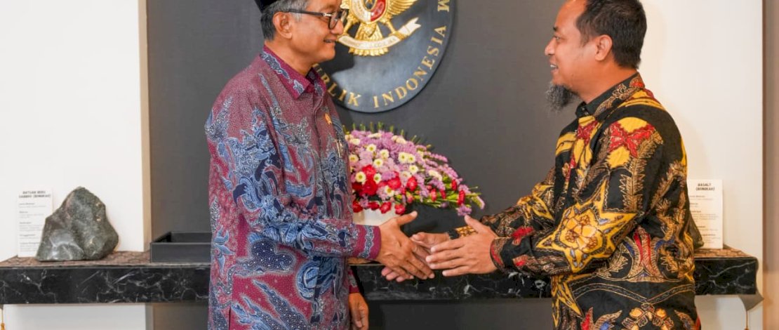 Gubernur Sulsel, Andi Sudirman Sulaiman, melakukan audiensi dengan Menteri Pekerjaan Umum (PU) RI, Dody Hanggodo, di Jakarta, Rabu, 22 April 2026, guna memperkuat sinergi percepatan pembangunan infrastruktur di Sulsel.