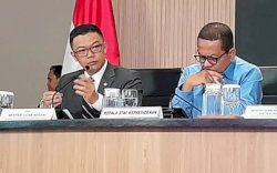 Dua Kapal Pertamina Tertahan di Selat Hormuz, Menlu Pastikan Pasokan Energi Nasional Tetap Aman