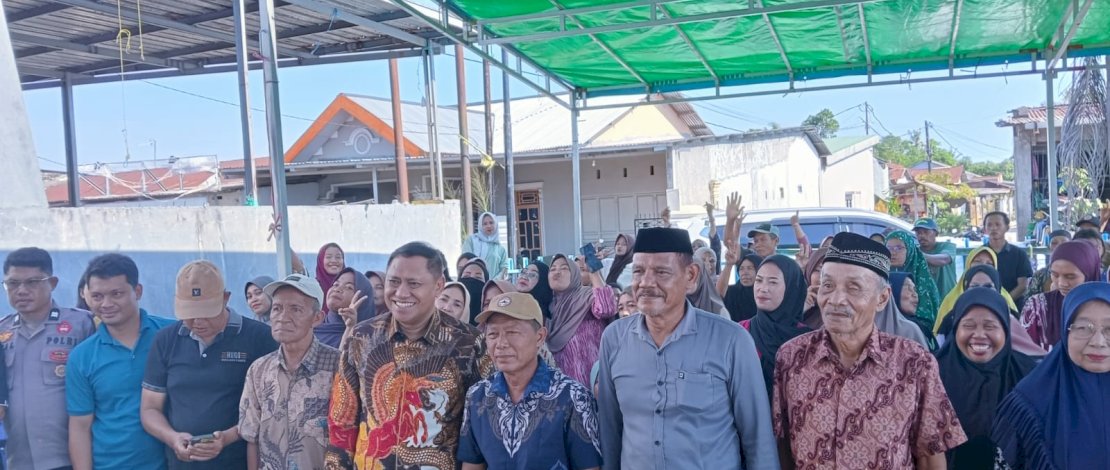 Anggota DPRD Provinsi Sulawesi Selatan dari Fraksi Partai Golkar, Lukman B Kady, melaksanakan kegiatan pengawasan Anggaran Pendapatan dan Belanja Daerah (APBD), di Kampung Parang, Kelurahan Bontolebang, Kecamatan Galesong Utara, Kabupaten Takalar, Kamis, 23 April 2026.