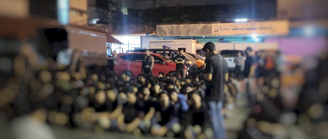 Ricuh Demo 30 Tahun Amarah di UMI Makassar, Polisi Amankan 109 Mahasiswa