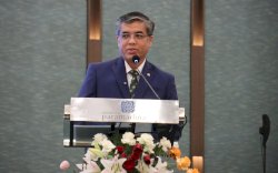 Orasi Ilmiah di Universitas Paramadina, Menaker Yassierli: Lulusan Perguruan Tinggi Harus Miliki Strategi Triple Readiness