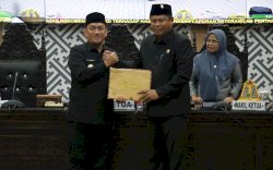 Serahkan Ranperda ke DPRD, Bupati Irwan Target Perluasan Cakupan Layanan Air Minum Berkualitas