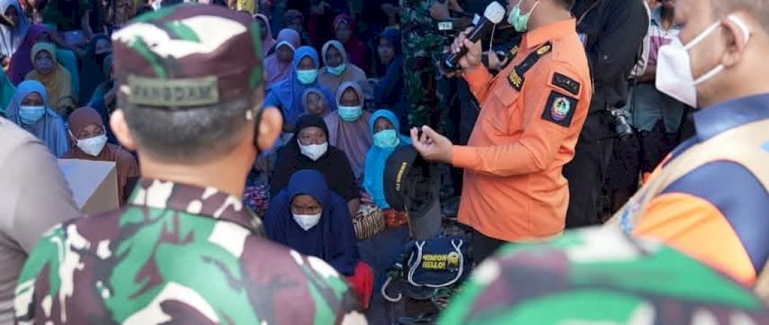 Gubernur Sulsel Andi Sudirman Sulaiman turun langsung ke lokasi bencana, beberapa waktu lalu.