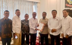 Gubernur Andi Sudirman: Calon Ketua PWI Sulsel Harus Tak Terikat Partai Politik