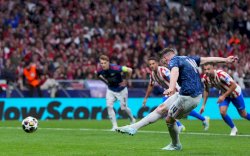 Dua Penalti, Satu Batal: Arsenal dan Atletico Saling Senggol di Semifinal Liga Champions