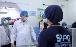 Minim Anggaran, Pengawasan Tak Surut, Kepala BPOM Taruna Ikrar Sidak 5 Dapur MBG Sehari di Jakarta Pastikan Pangan Aman bagi Rakyat