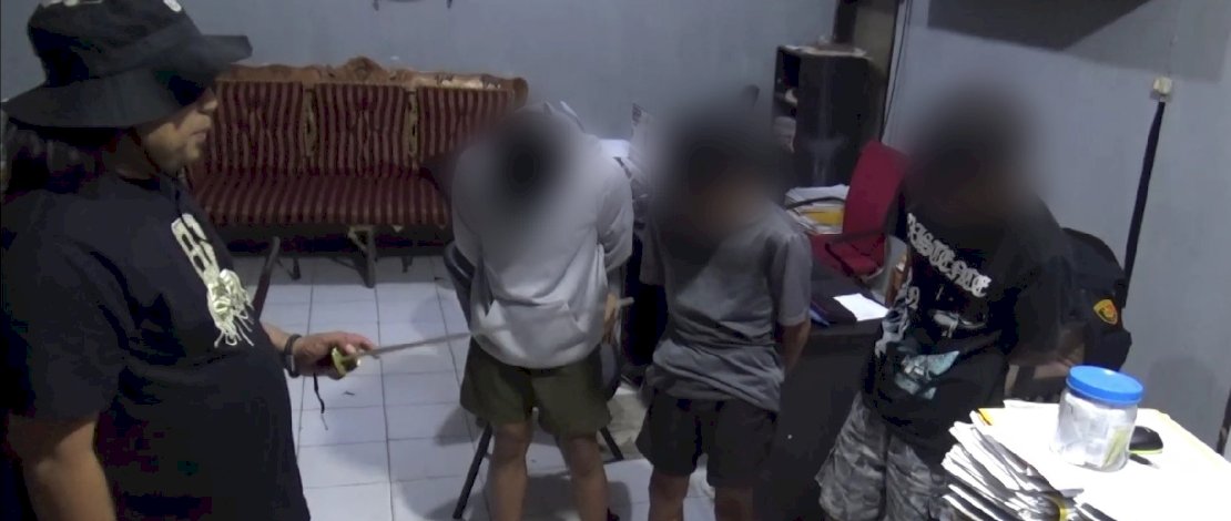 Viral di Medsos, Penyerangan Kios Stiker di Bone Terungkap: Motif Dendam, Satu Pelaku Masih Diburu