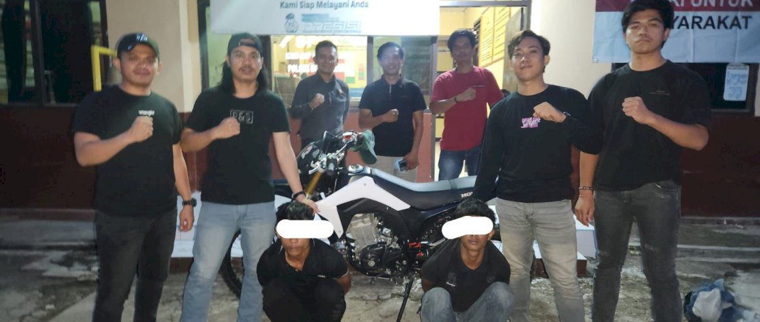 Tim Resmob Polres Kepulauan Selayar berhasil mengungkap kasus tindak pidana pencurian kendaraan bermotor (curanmor) dan mengamankan dua terduga pelaku dalam operasi yang dilakukan lintas wilayah hingga ke Kabupaten Bulukumba, Kamis, 30 April 2026, sekitar pukul 10.00 WITA.
