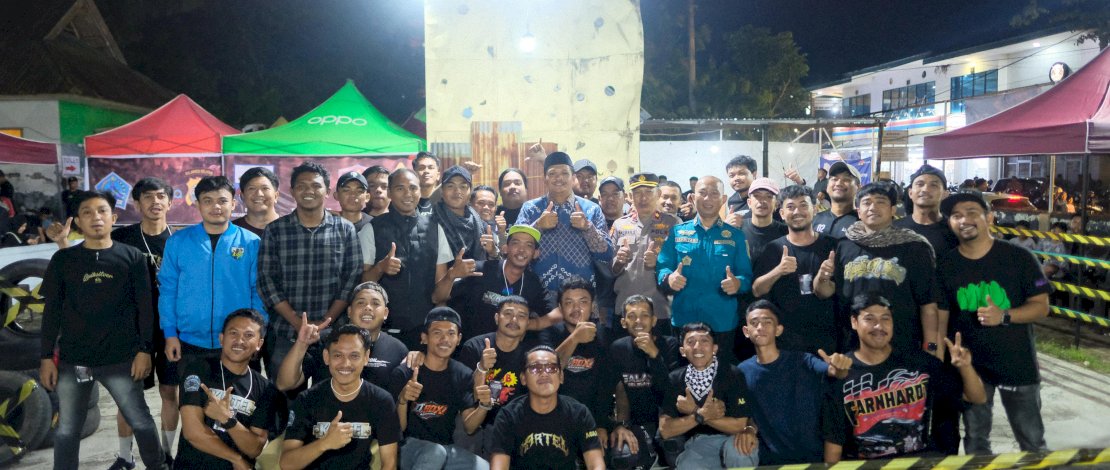 Bupati Bantaeng, M Fathul Fauzy Nurdin, secara resmi membuka Turnamen Fun War Gel Blaster (WGB) yang dilaksanakan di Lapangan Panjat Tebing Bantaeng, Jumat, 1 Mei 2026.