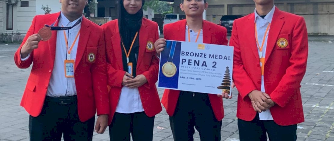 Mahasiswa Vokasi Unhas meraih medali perunggu dalam ajang Pekan Essay Nasional (PENA) 2 Tahun 2026 yang berlangsung di Universitas Dhyana Pura, Bali, pada 2&ndash;3 Mei 2026.