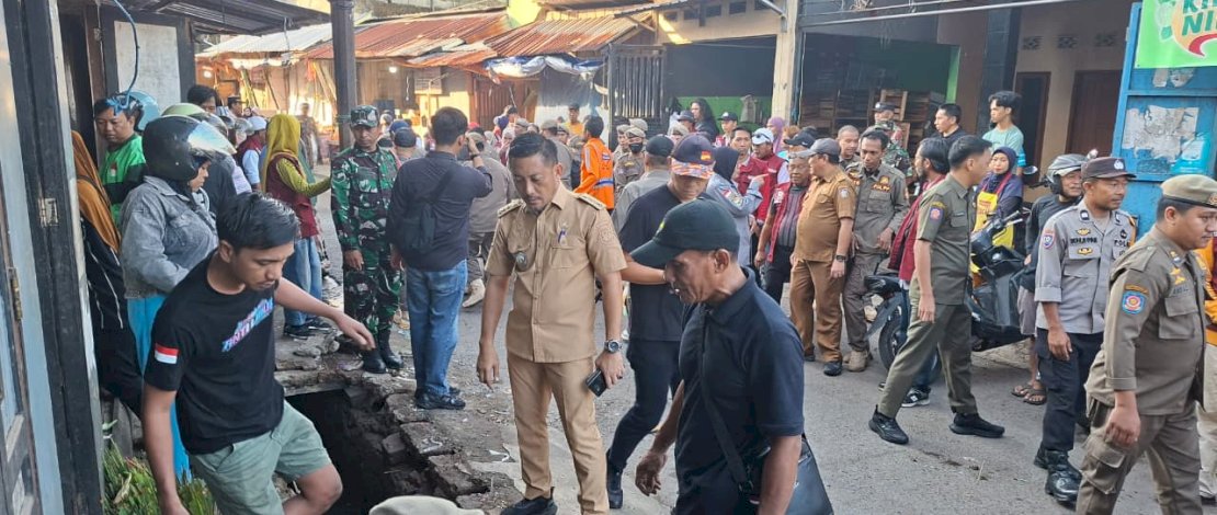 Pendekatan Humanis, 118 PKL di Mamajang Bongkar Lapak Sendiri