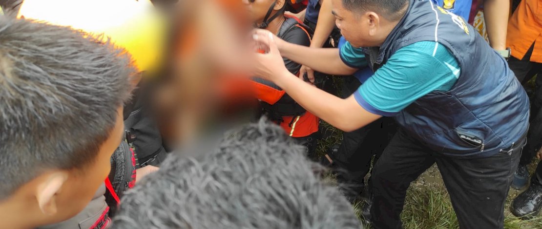 Seorang bocah berusia lima tahun bernama Muhammad Arsyad meninggal dunia usai tenggelam saat banjir melanda kawasan permukiman warga, Jumat, 8 Mei 2026.