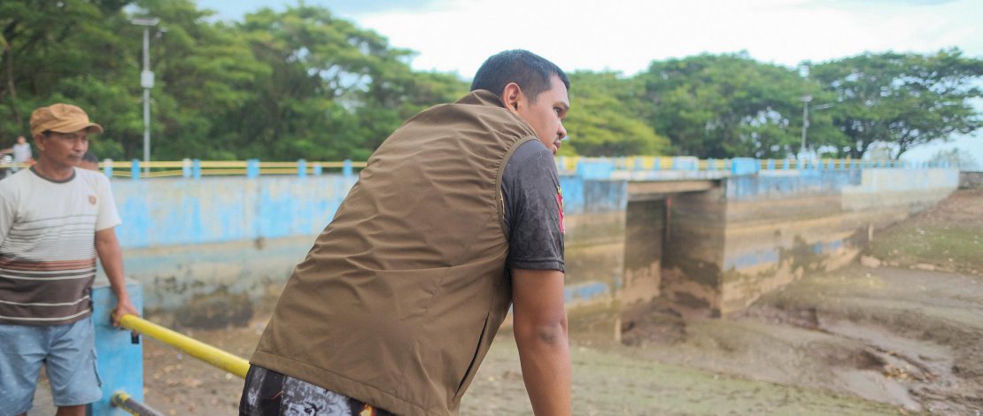 Bupati Bantaeng, M Fathul Fauzy Nurdin mengunjungi Cekdam &nbsp;(tanggul pengaman) Balang Sikuyu, Kelurahan Karatuang, Kecamatan Bantaeng, Jumat sore, 8 Mei 2026.