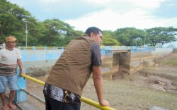 Siapkan Pengerukan Demi Cegah Banjir, Bupati Bantaeng Tinjau Cekdam Balang Sikuyu