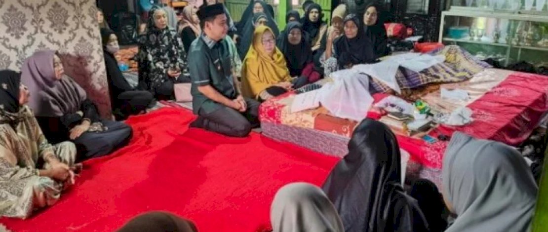 Wujud Empati, Wakil Bupati Takalar Melayat ke Rumah Duka Almarhum Mustamin Dg. Bombong