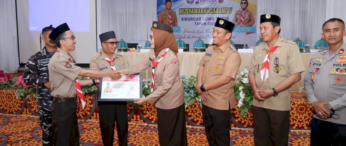 Bupati Luwu Timur, Irwan Bachri Syam, selaku Ketua Majelis Pimpinan Cabang Gerakan Pramuka Luwu Timur membuka secara resmi Musyawarah Cabang V (Muscab) Kwartir Cabang (Kwarcab) Luwu Timur Tahun 2026, di Aula Dinas Pendidikan dan Kebudayaan, Selasa, 12 Mei 2026.