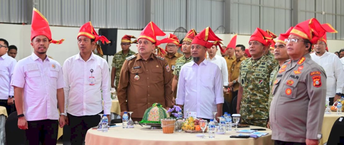 Gubernur Sulsel Andi Sudirman Sulaiman menghadiri Peresmian Operasionalisasi 1.061 Koperasi Desa/Kelurahan Merah Putih se-Indonesia oleh Presiden RI Prabowo Subianto secara virtual di Koperasi Kelurahan Mangasa, Makassar, Sabtu, 16 Mei 2026.