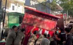 Tertibkan Lapak PK5 di Trotoar, Lurah Maloku: Kembalikan Fungsi Ruang Pejalan Kaki