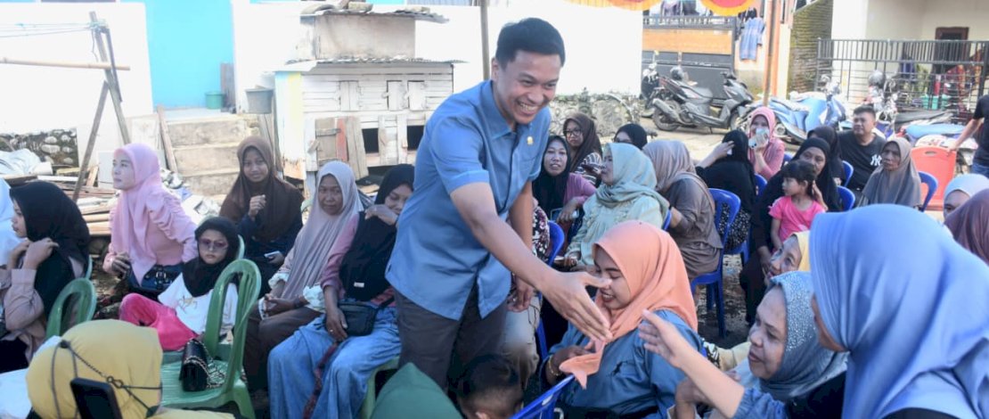 Anggota DPRD Kota Makassar, Andi Odhika Cakra kembali menyapa konstituennya di Kecamatan Biringkanaya melalui reses ketiga masa persidangan ketiga tahun sidang 2025/2026 pada Selasa, 19 Mei 2026.