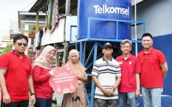 Lepas dari Krisis Sanitasi, Warga Parasengan Beru Maros Kini Nikmati Air Bersih Hadiah HUT ke-31 Telkomsel