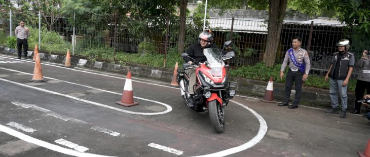 Makassar Kini Punya Layanan SIM C1, Munafri Ajak Komunitas Motor Tertib Berkendara