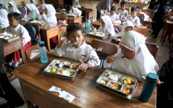Anggaran MBG Dipangkas, Jatah Anak Sekolah Dikurangi, Kecuali untuk Daerah 3T dan Stunting Tinggi
