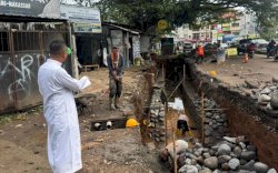 Gubernur Sulsel Tinjau Progres Jalan Hertasning, Drainase Diperbesar untuk Atasi Genangan