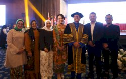 Di Malaysia, Taruna Ikrar Dianugerahi Adjunct Professor Bidang Farmakologi &ldquo;Advanced Cell Gene Therapy&rdquo;