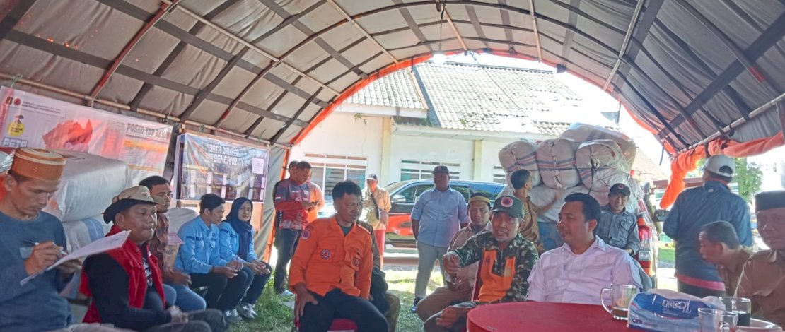 Tembus Medan Sulit, Pemda Luwu Utara Bersama IOF dan Polres Distribusikan Bantuan Banjir