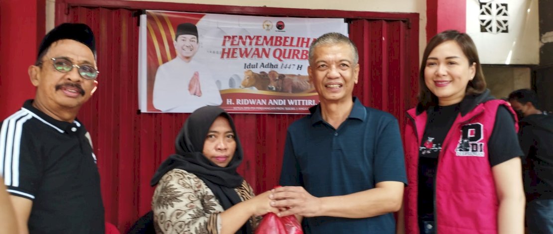 PDI Perjuangan Sulsel Tebar 151 Hewan Kurban, ARW: Idul Adha Jadi Momentum Perkuat Solidaritas Sosial