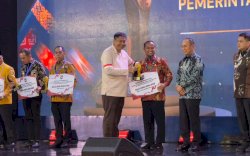 Gubernur Sulsel Terima Penghargaan Provinsi Terbaik 1 Creative Financing Regional Sulawesi 2026 