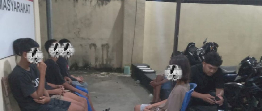 Tim Gabungan Lintas Fungsi Polres Kepulauan Selayar mengamankan enam remaja yang diduga terlibat dalam aksi pelemparan rumah warga setelah menerima laporan masyarakat melalui layanan darurat 110.