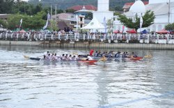 Lomba Balap Perahu Naga Luwu Timur Sukses Digelar, Juara Dapat Bonus dari Bupati